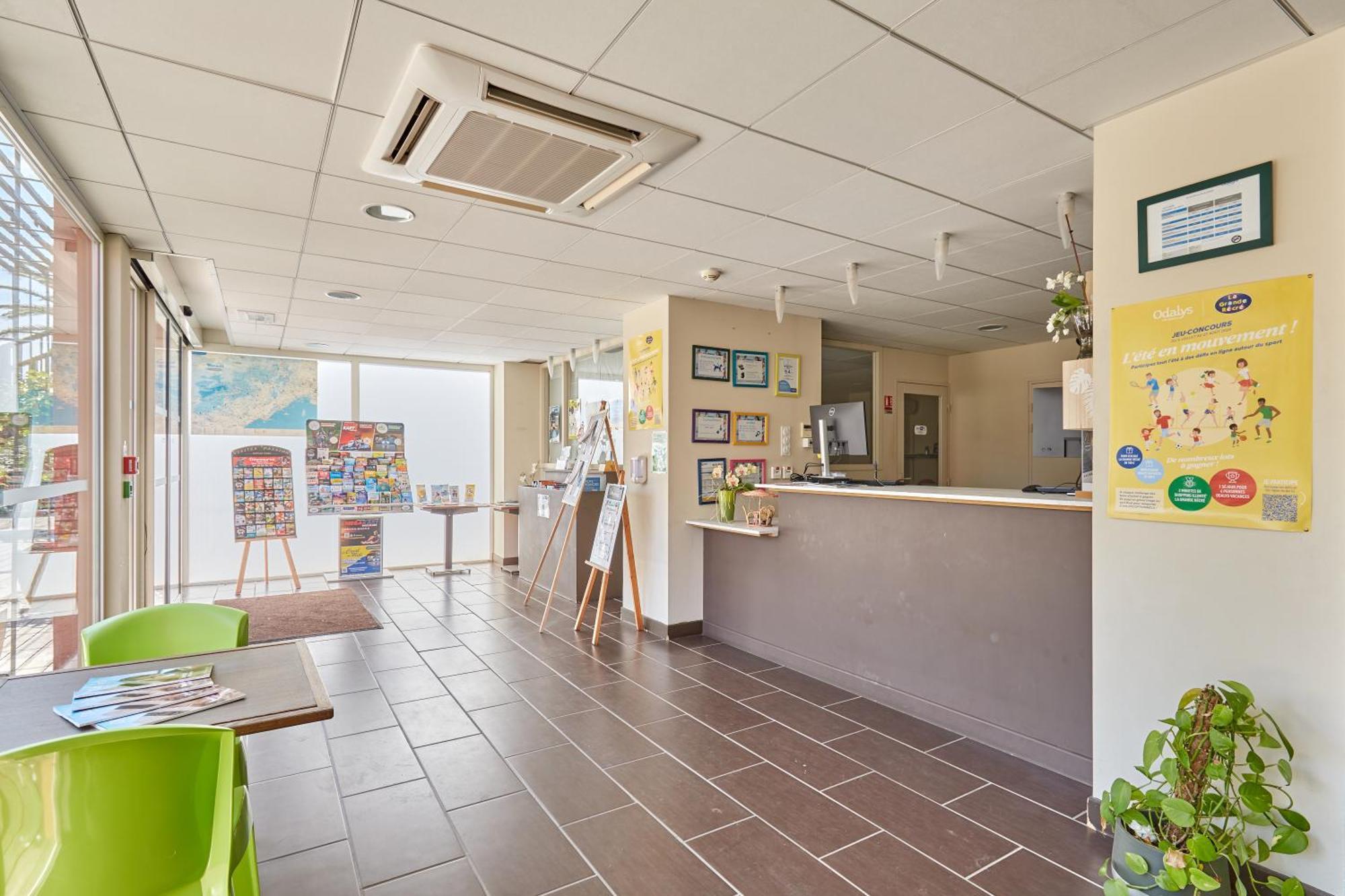 Residence Odalys Du Golfe Agde Exterior foto