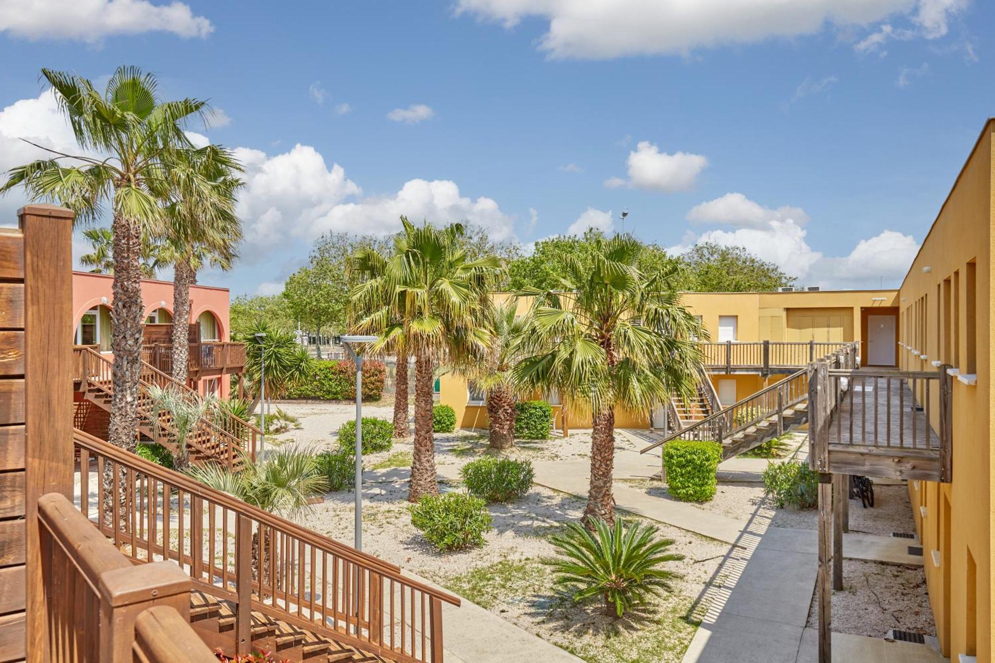 Residence Odalys Du Golfe Agde Exterior foto