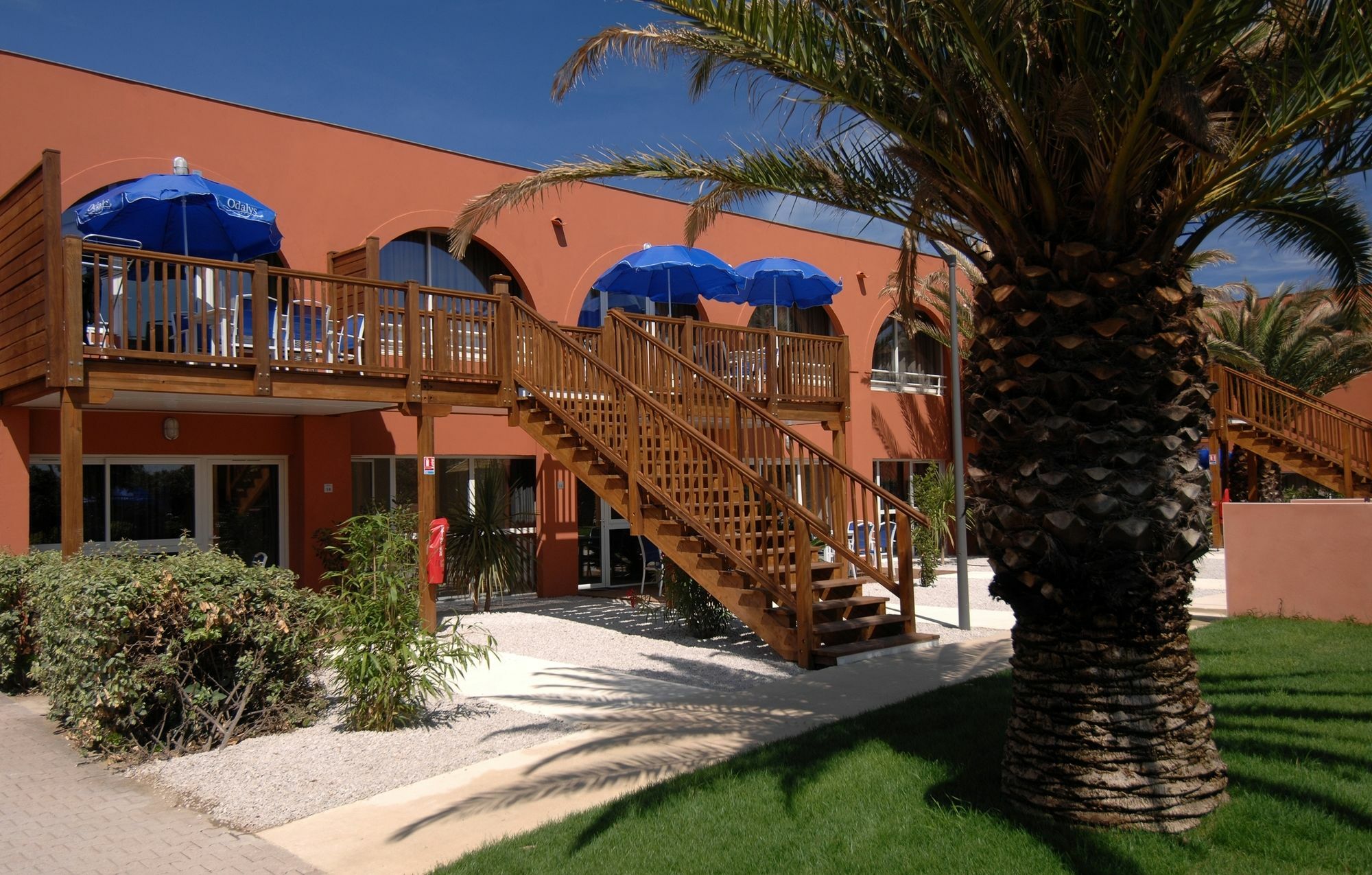 Residence Odalys Du Golfe Agde Exterior foto